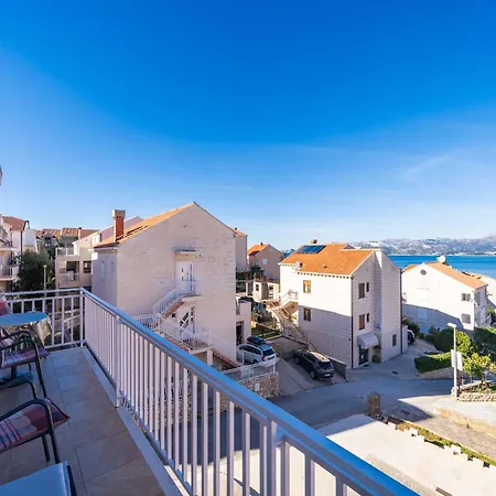Senjo - One Bedroom With Balcony With Sea View 1 Apartment *