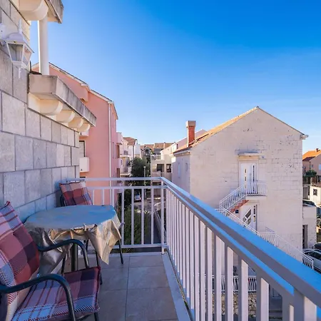 Senjo - One Bedroom With Balcony With Sea View 1 * 察夫塔特